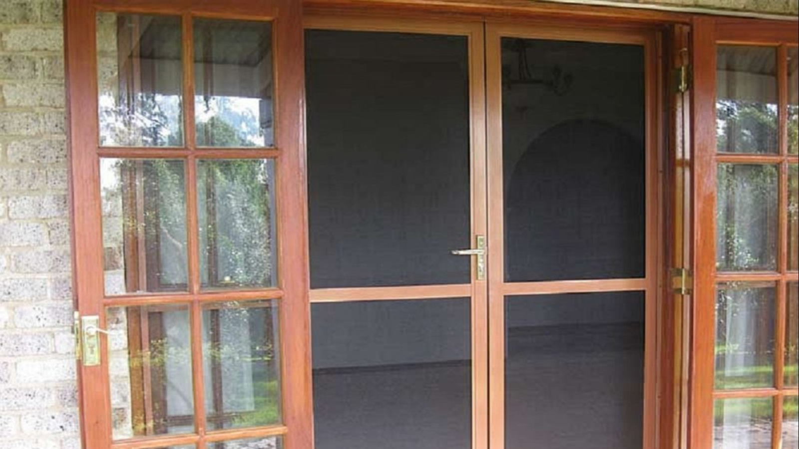 Types of Mosquito Doors