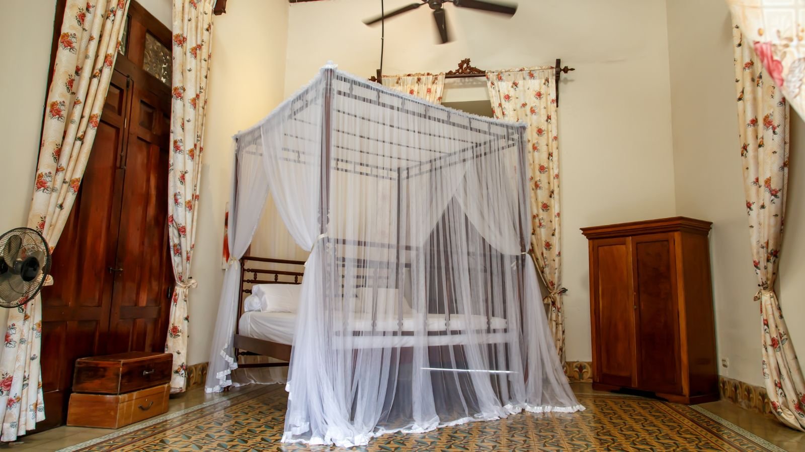 Types of Mosquito Nets